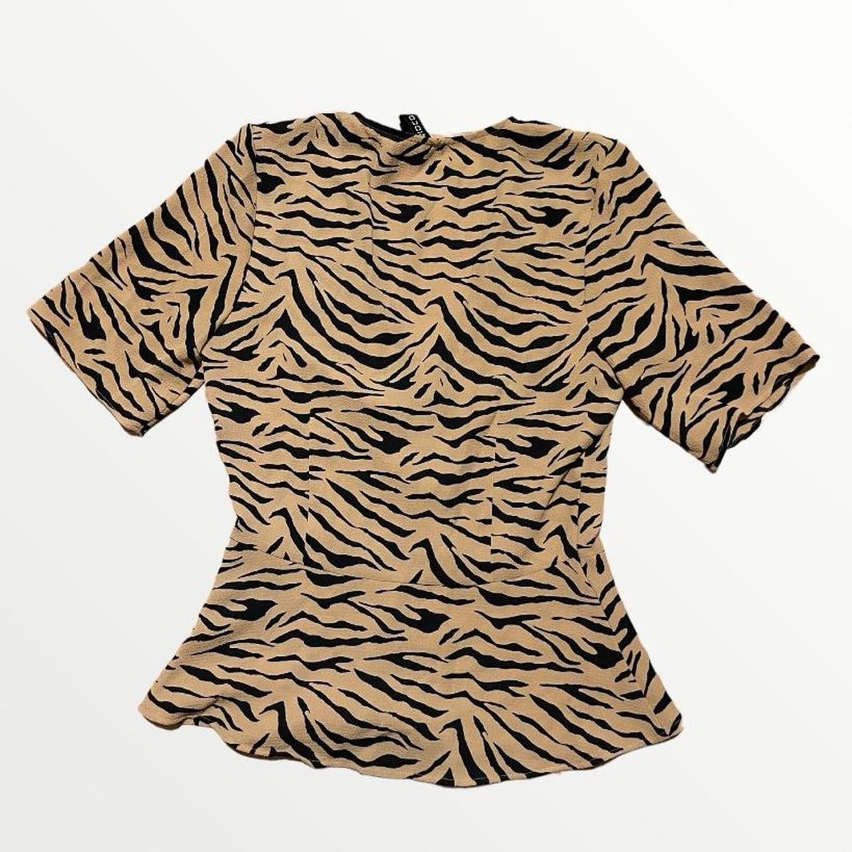 H&M Tops: Tiger Print Top – Neu und originalverpackt aus Basel von 1moonstar 1