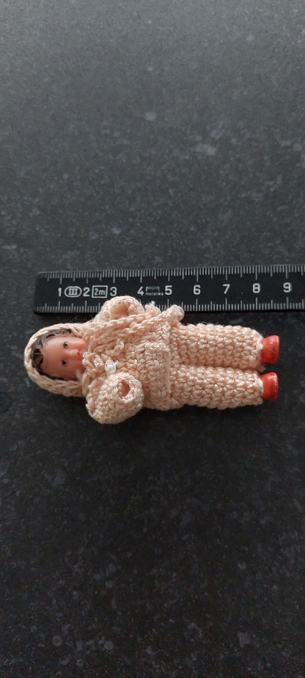 Bambole: Puppenstubenpüppchenangezogen  – Nuovo (secondo la descrizione) da Muri AG venduto da nindo1 2