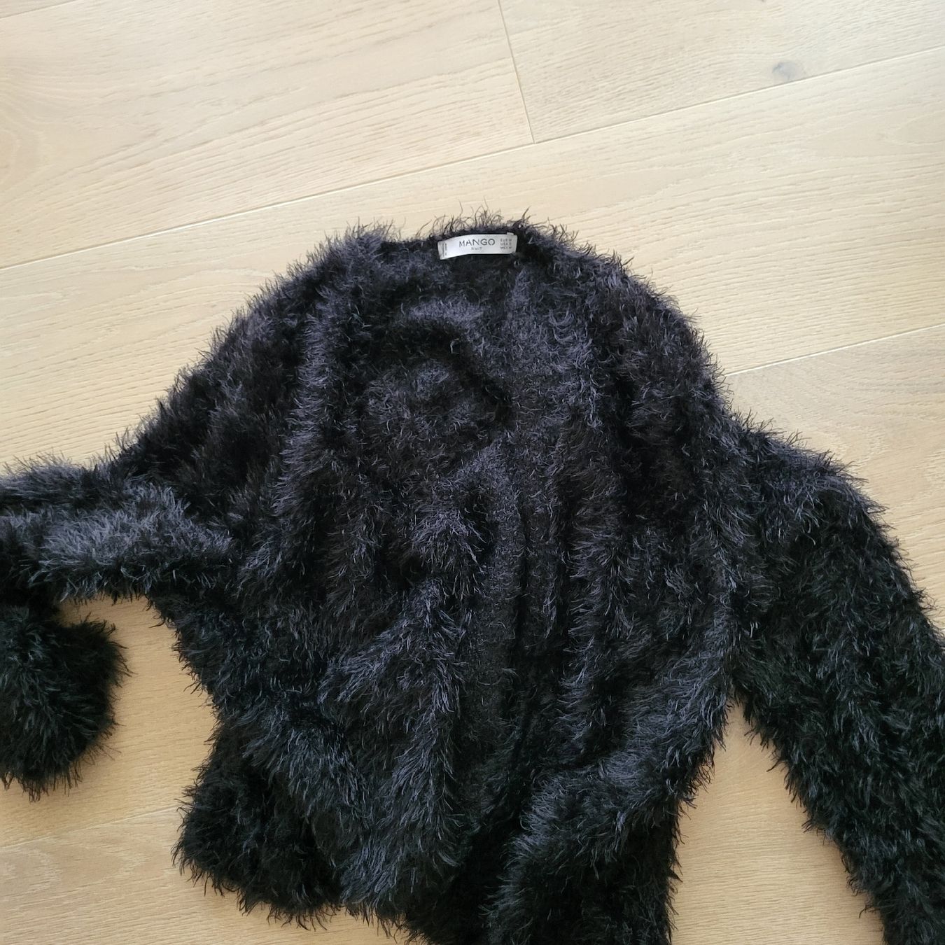 Lotti di vestiti: Kleiderpaket, Mango Flausch-Pulli, Gr.S, (Artn.61) – Usato da Wangen ZH venduto da Macle 3