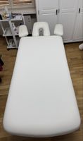 Elektrische Massageliege