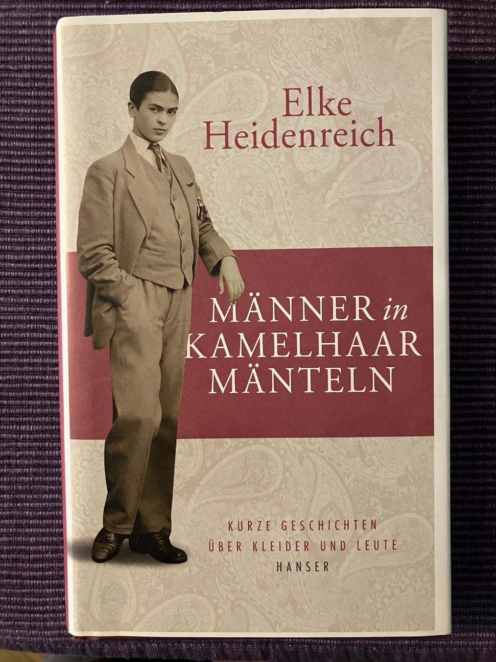 Bücher: Elke Heidenreich, Männer in Kamelhaar Mänteln – Gebraucht aus Zürich von amarelapreto