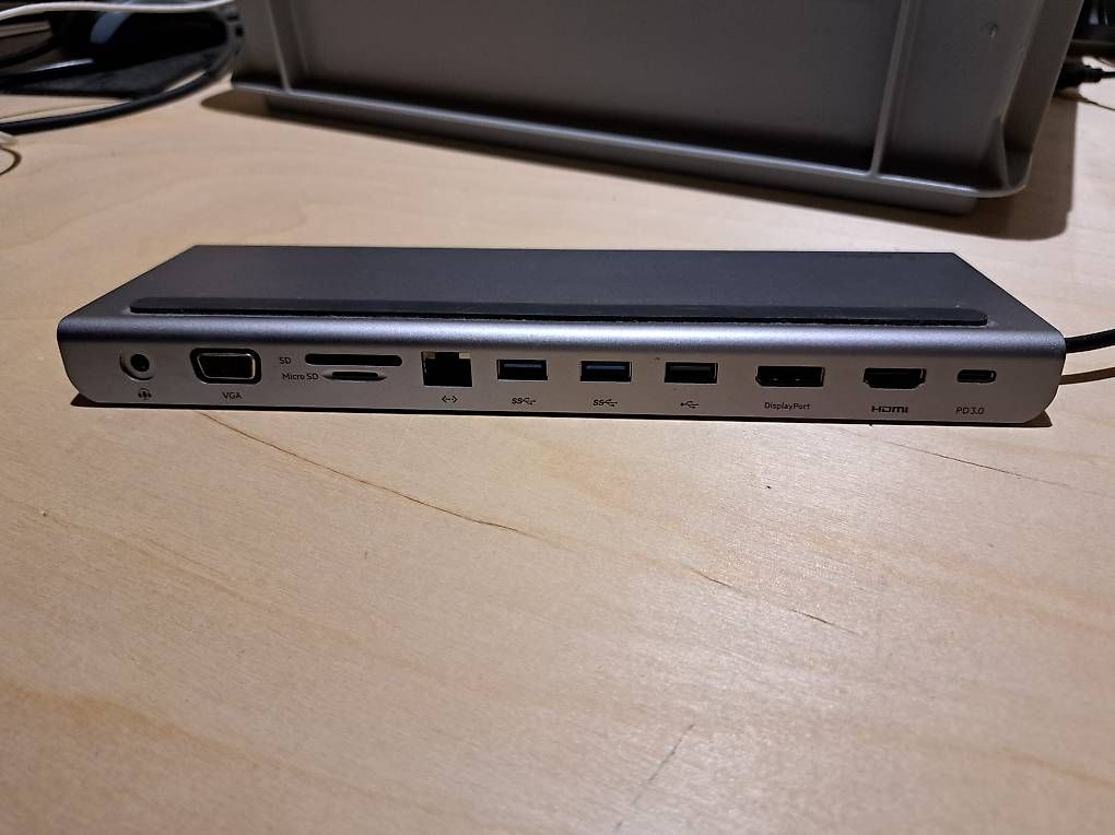 Docking station: Station d'accueil + hub USB Belkin Connect – Usato da Villeneuve VD venduto da sboman