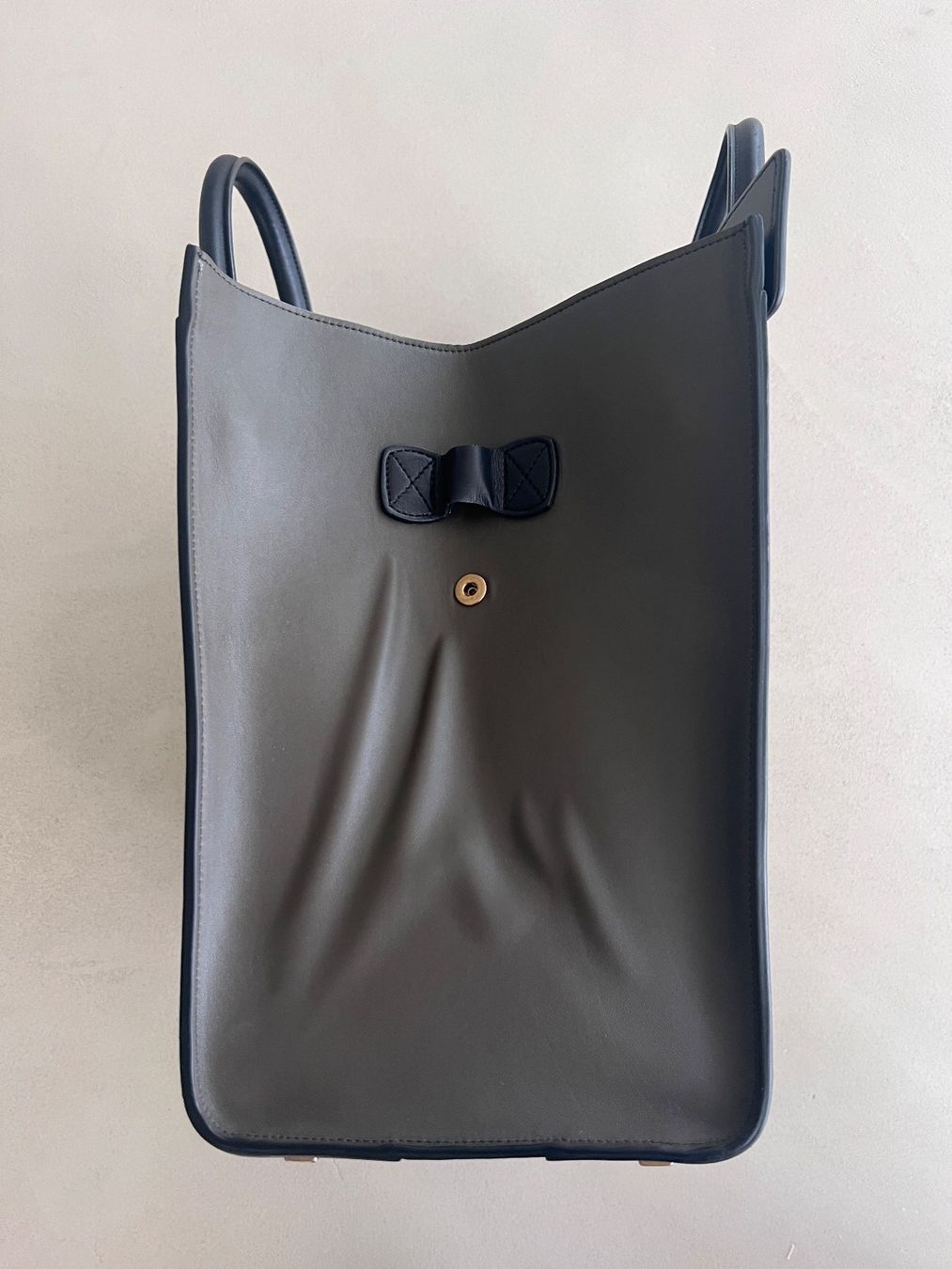 Celine Borse da donna: Wunderschöne CELINE Luggage Python Handtasche ungetragen – Nuovo (secondo la descrizione) da Schaan venduto da Poltera 3