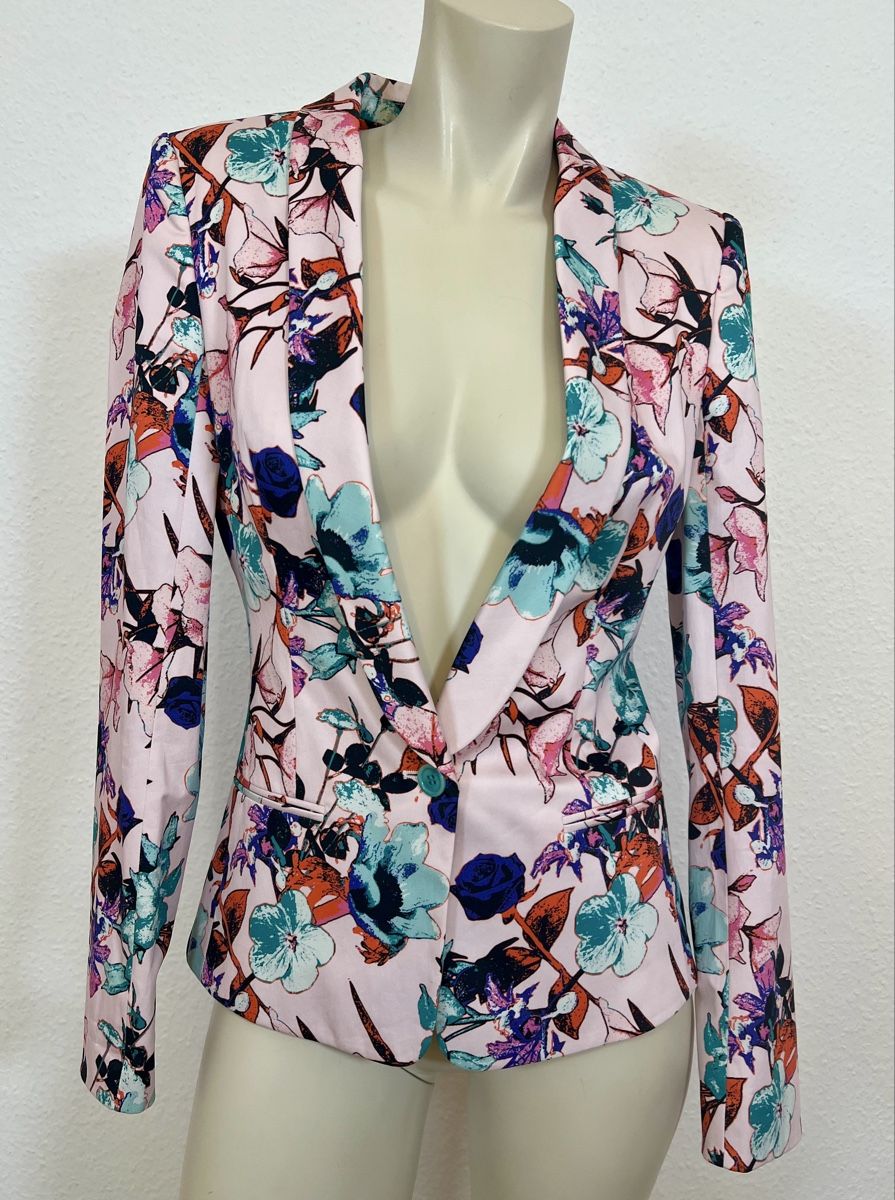 Hugo Boss Jacken: Hugo Boss Blazer mit buntem Blumenmuster Grösse 34 – Gebraucht aus Basel von Bettybooo