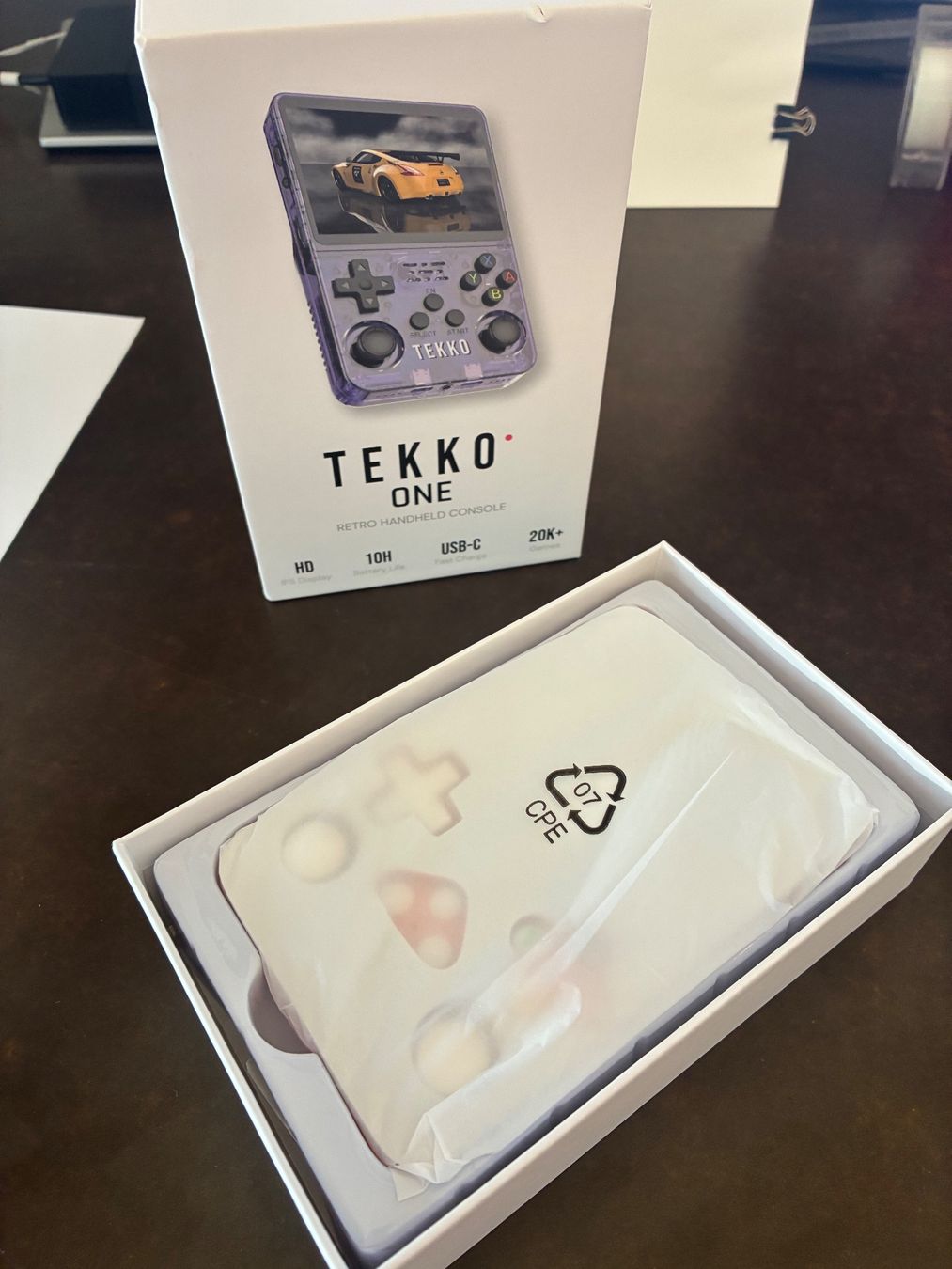 Console: Tekko One - Retro Handheld Console, Rosa, Neuwertig – Nuovo e nell'imballaggio originale da St. Gallen venduto da DolinDalton 3