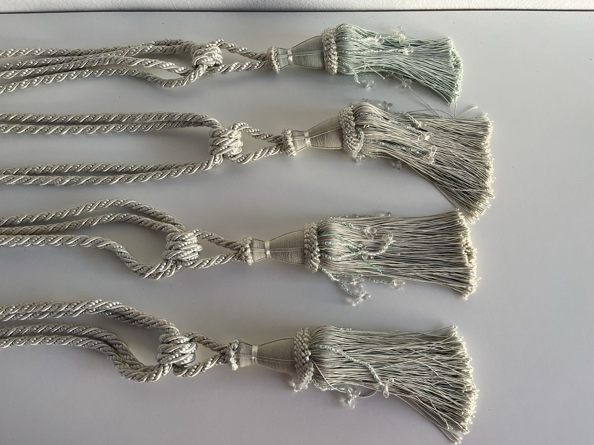Altro in Decorazioni & Accessori: 4 Raffhalter mit Quasten – Usato da Wetzikon ZH venduto da seli03 7