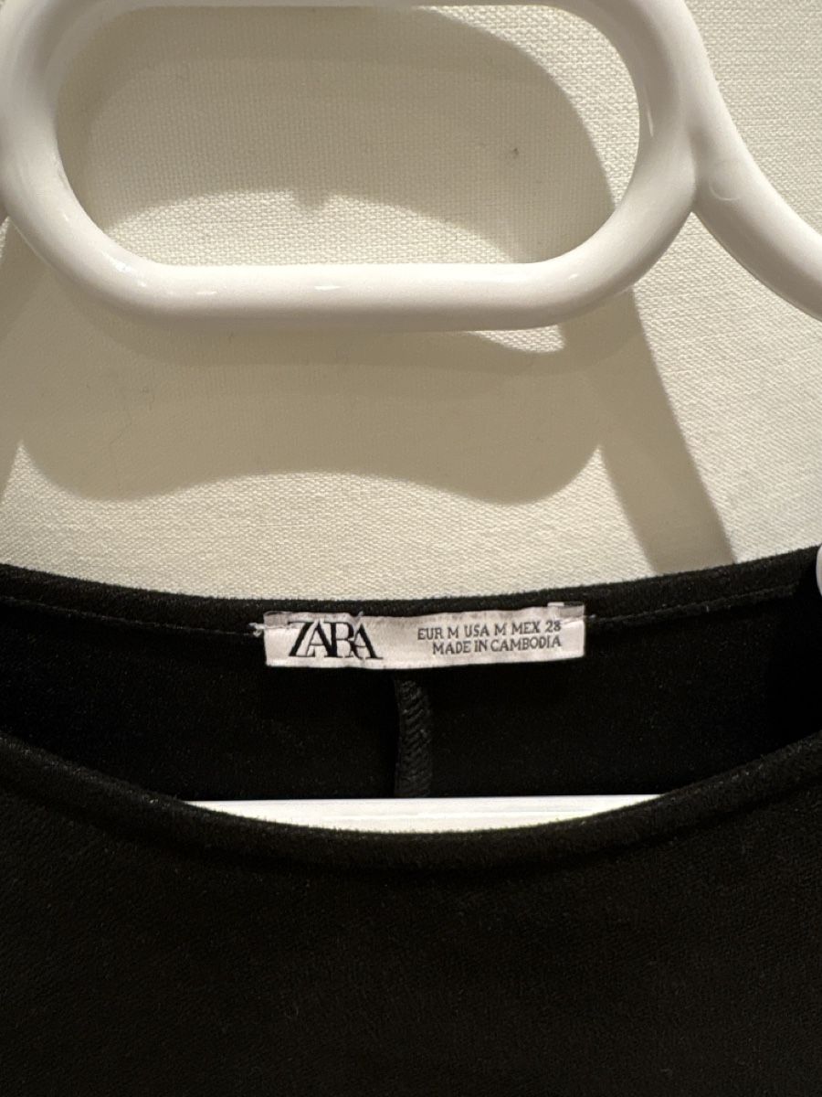 Zara Vestiti: Robe courte noire Zara – Usato da Zürich venduto da col_w79f 2