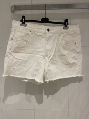Weisse Denim Shorts von RAEY, Gr. 33