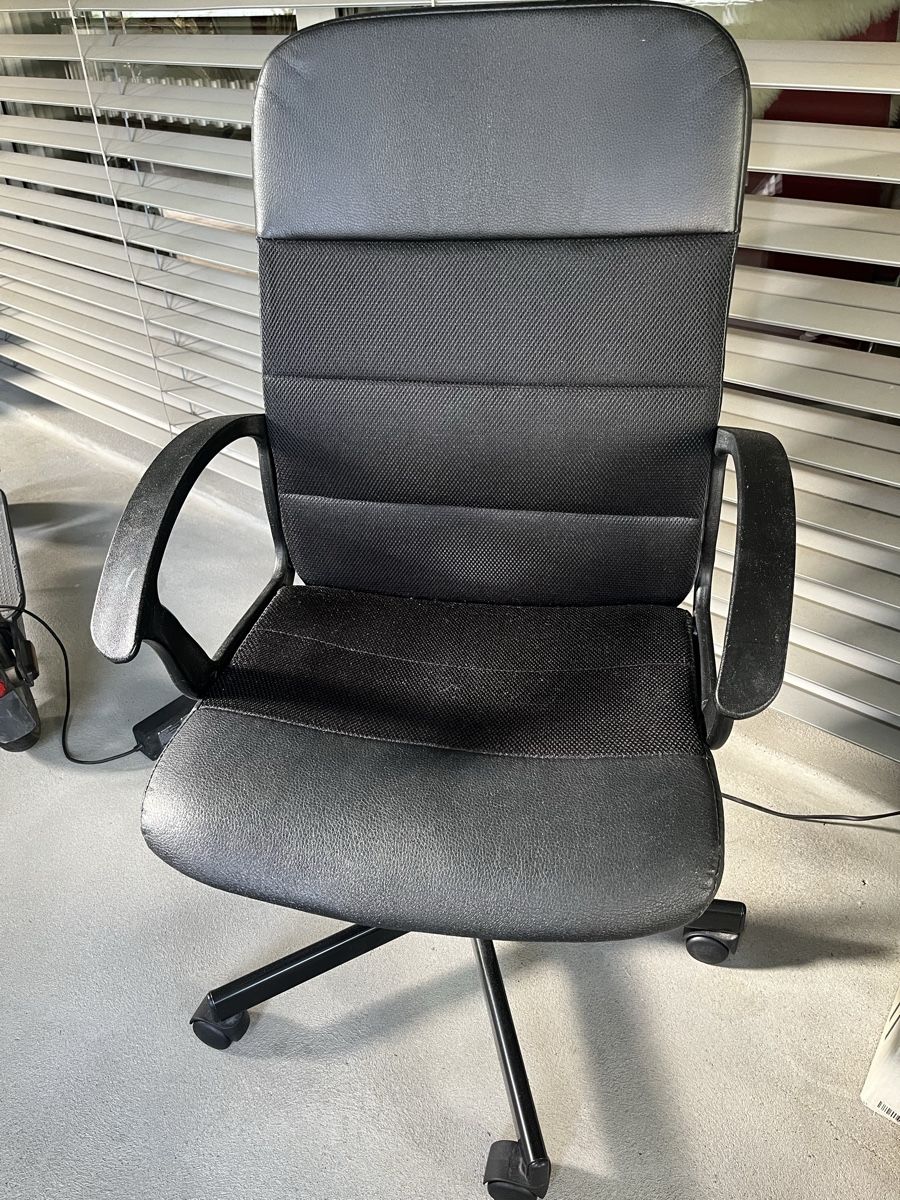 Ikea Sedie: Büro Drehstuhl – Usato da Zürich venduto da tsunrise122