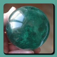 NEU: Fluorit Edelstein Ball grün Edelstein Kugel 560 Gramm