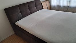 Großes Boxspringbett 230x180