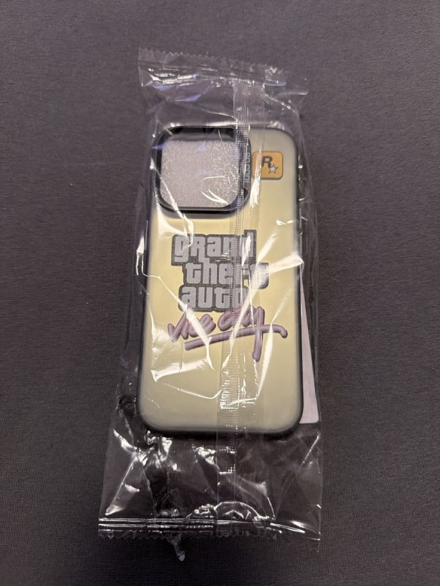 Apple Cover & Protezioni schermo: Gta Vice City Hülle Iphone 15 Pro – Nuovo e nell'imballaggio originale da St. Gallen venduto da rsi_cb92