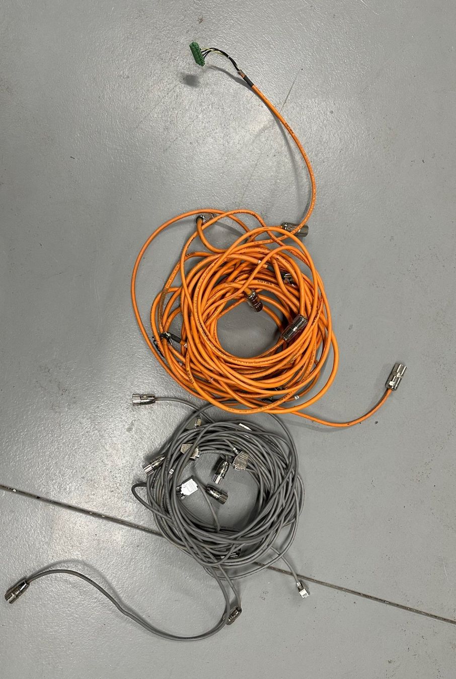Beckhoff Componenti elettronici: Beckhoff AX2513, AX2523 div. Module mit Anschlusskabel – Usato da Ettingen venduto da fema_04 4