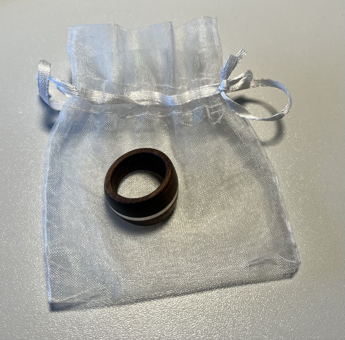 Ringe: Holzring mit Silberinlay, Gr. 54 – Gebraucht aus Wittinsburg von Bumblebee123