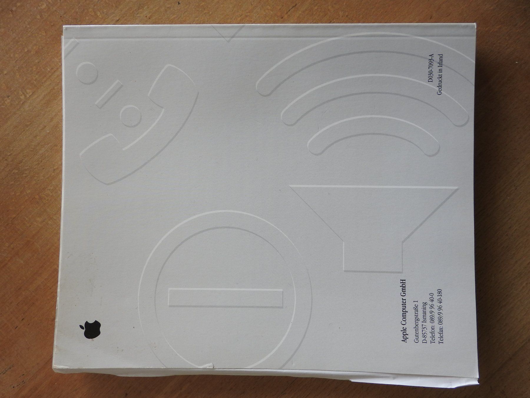 Libri: Macintosh Performa 5200 Benutzerhandbuch – Nuovo (secondo la descrizione) da Uznach venduto da killroy99 1