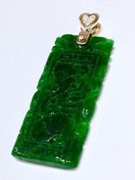 *GLÜCKSBRINGER* TOP JADE-ANHÄNGER WALDGRÜN MIT DIAMANTENHERZ
