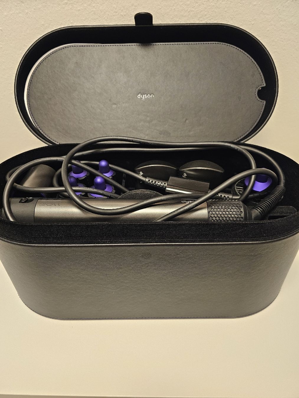 Dyson Asciugacapelli: Dyson Airwrap komplettes Set mit Originalkoffer. CH – Usato da Laufen venduto da Taty007 6