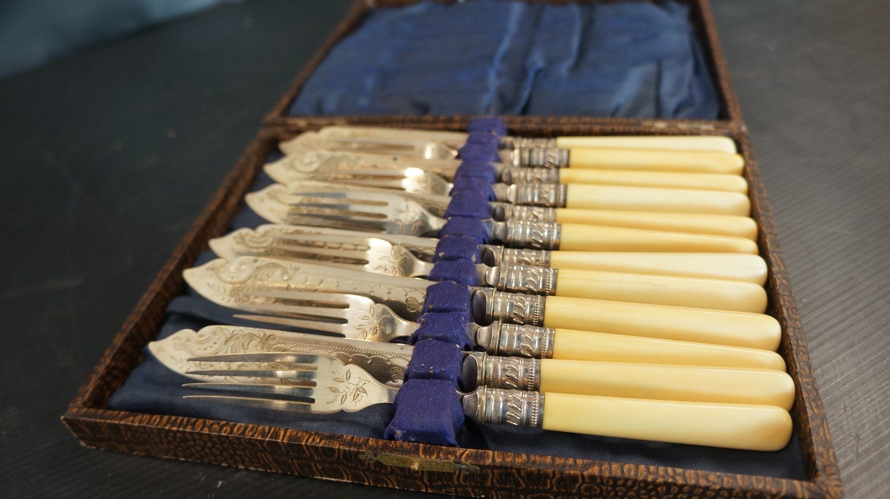 Set di posate: Antikes Fischbesteck – Usato da Basel venduto da bk_brockibasel
