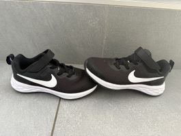 Nike Kinderschuhe schwarz weiss Grösse 29.5 - NIE GETRAGEN!!