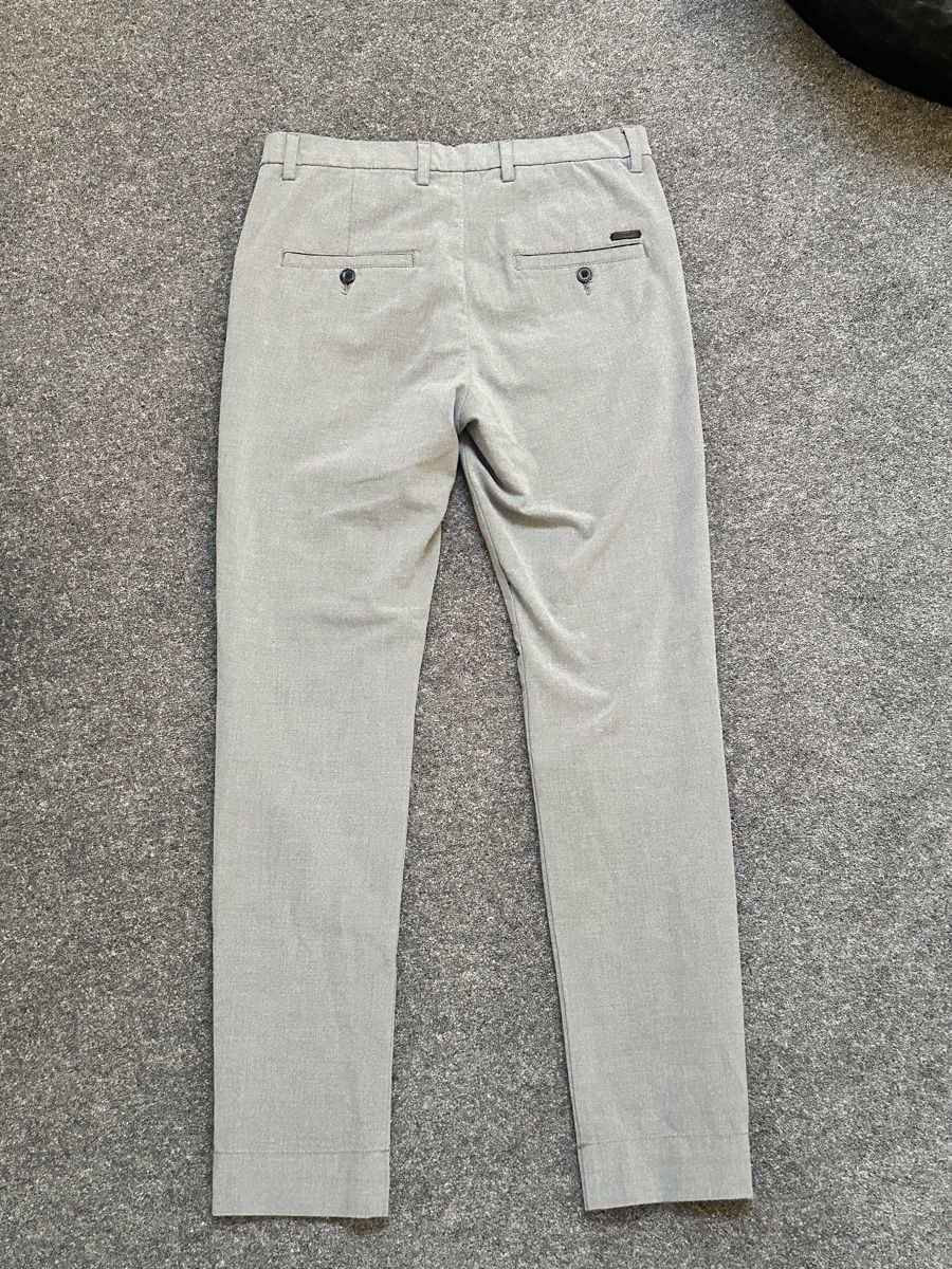 Jack & Jones Pantaloni: Stoffhose grau 30/32 – Usato da Diepoldsau venduto da 5surfer 3