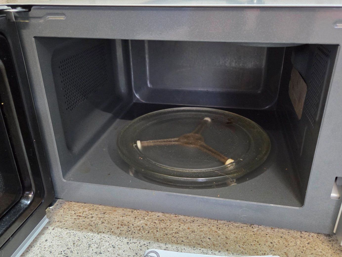 Elettrodomestici da cucina: Microwelle Severin – Usato da Hittnau venduto da Sika86 3