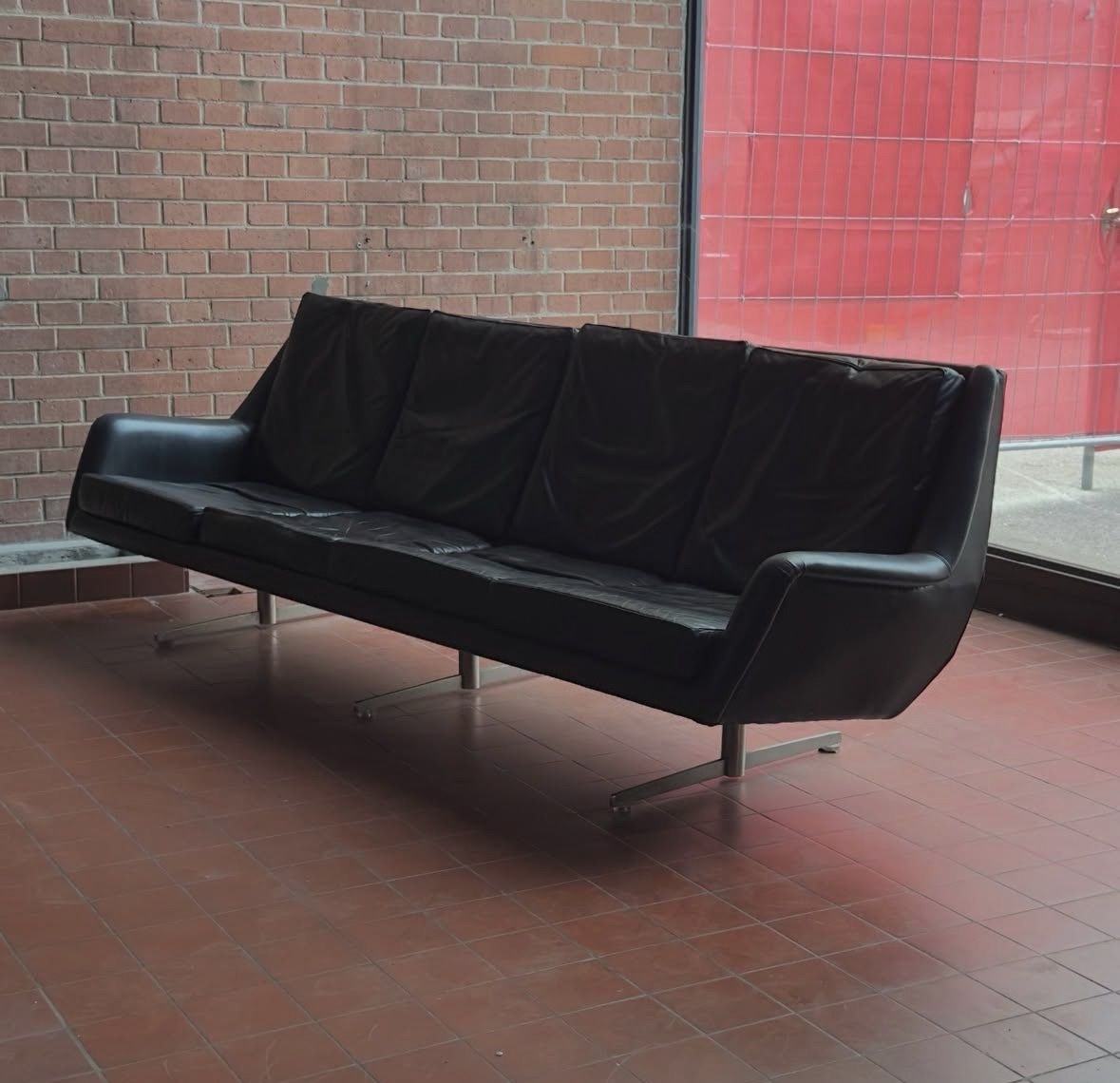 Divani: Grosses Vintage Ledersofa 1960er – Usato da Basel venduto da nizzle 2