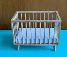 Kinderbett aus Holz aus den USA Puppenhaus