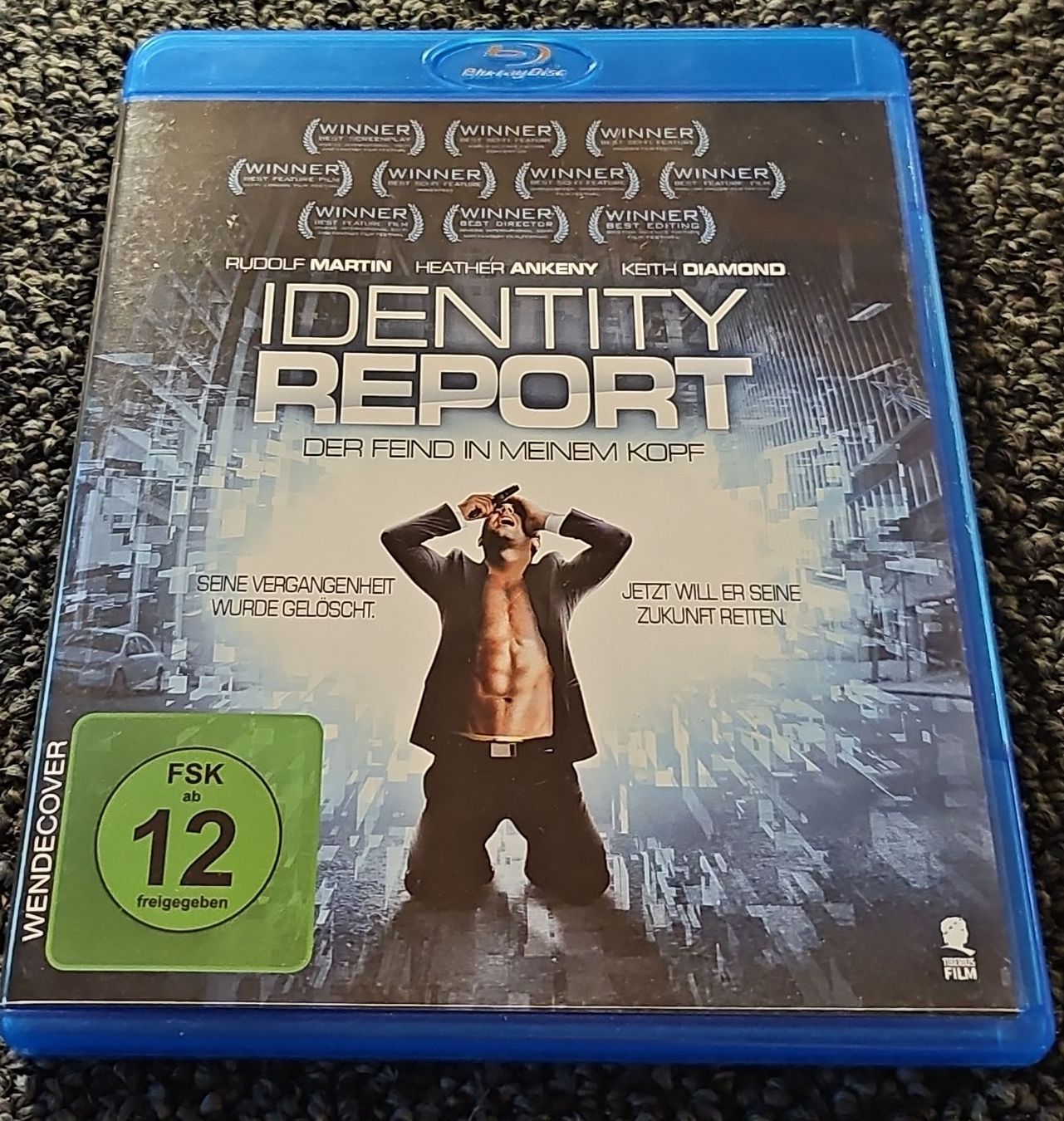 Tutti i DVDs: Blu-ray Identity Report – Usato da Ruswil venduto da jan_bxl5