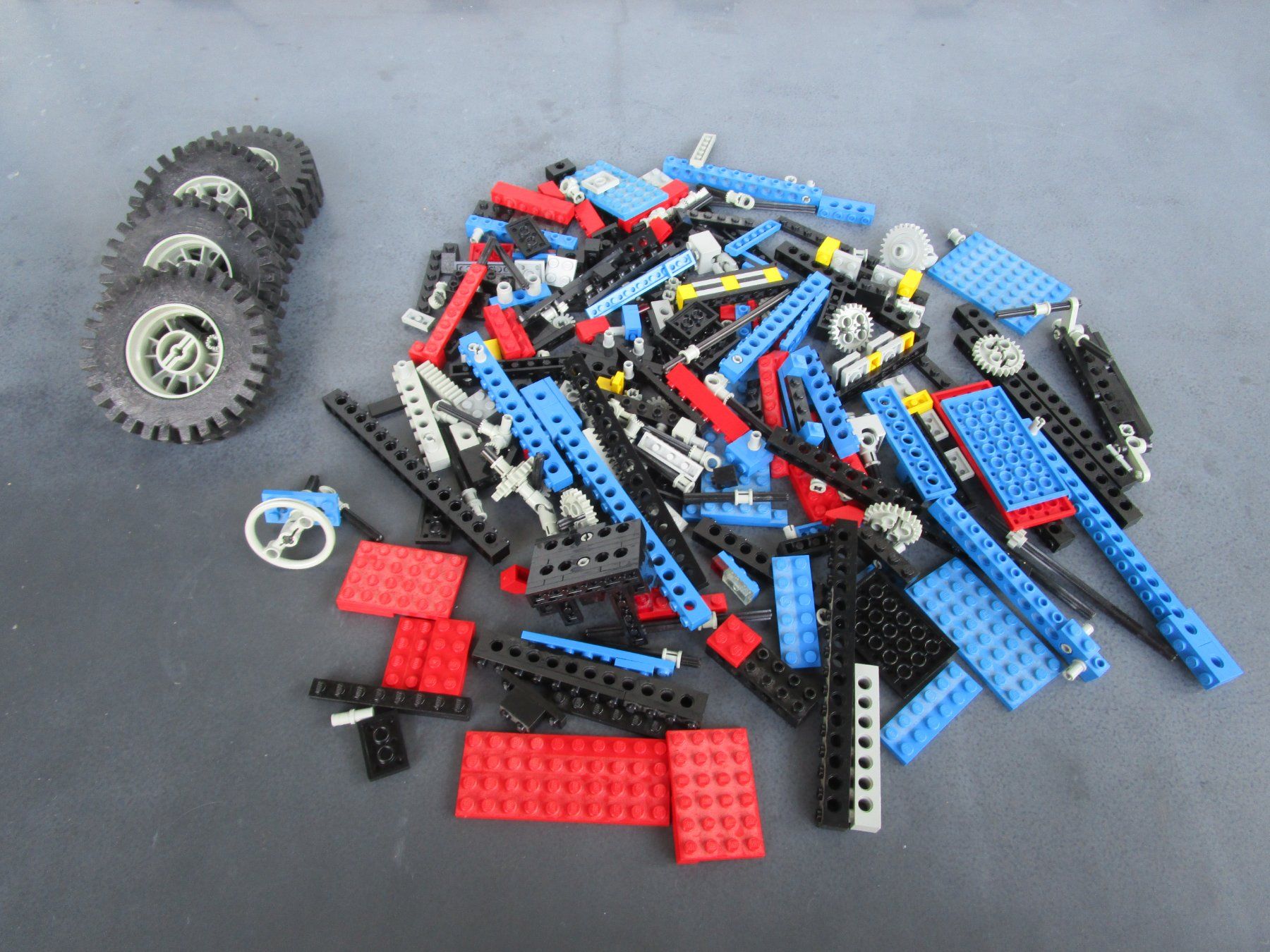 Lego Kit di costruzioni: LEGO Technic Set 8859 Traktor – Usato da Rapperswil SG venduto da Ralphy 2