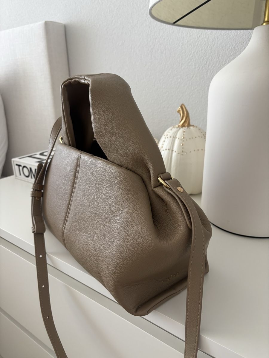 Sacs femmes: Bag in Taupe Colour  – Neuf (Voir description) à Horgen par len_qjz9 1