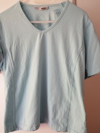 Sportshirt mit V-Ausschnitt, Gr 40/42, türkis
