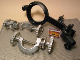 LARSON 2x ReflectaSol Blitzschirm-Klemme + Blitz Halter RAR