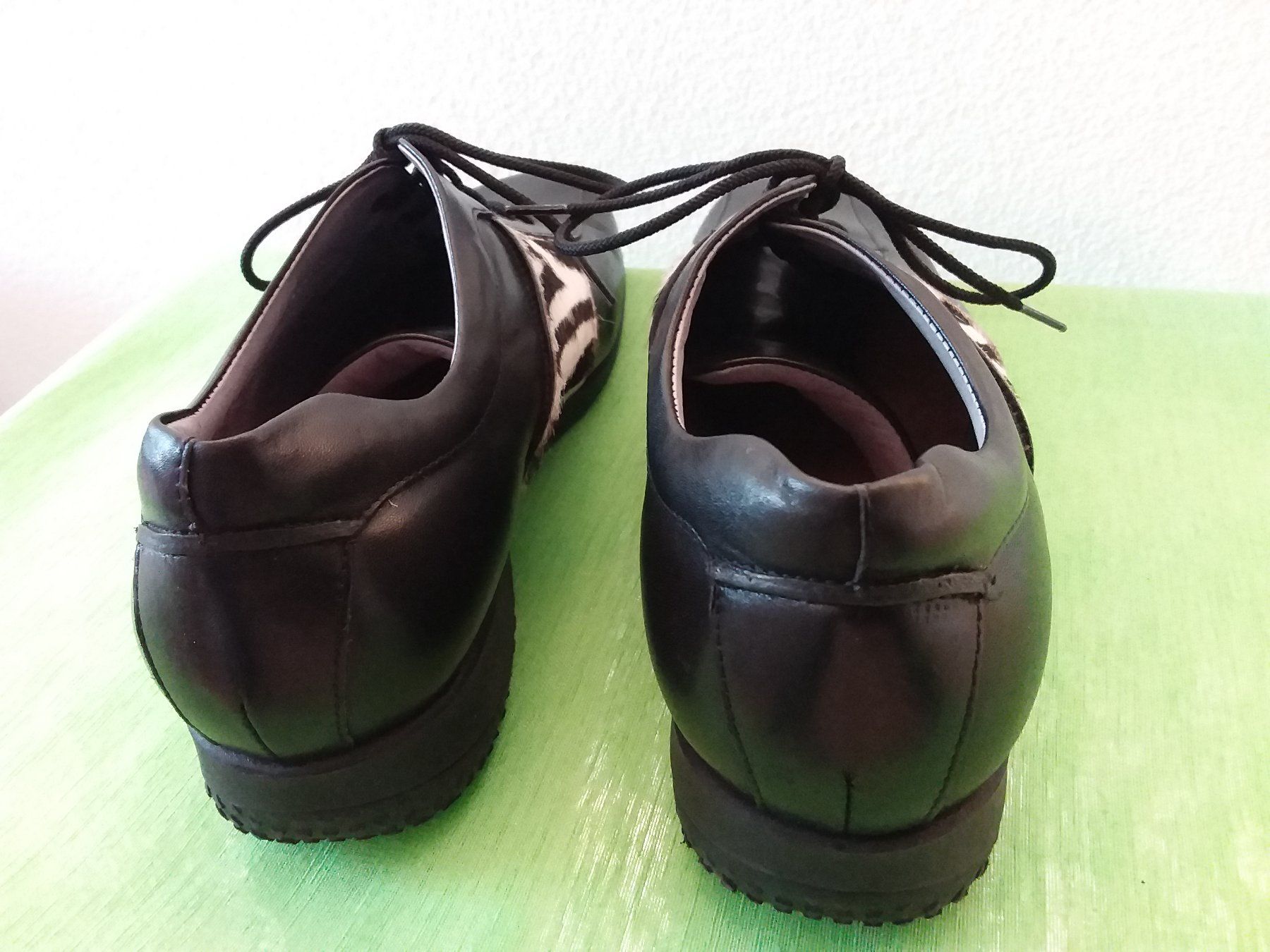 Damenschuhe: Leder Halbschuhe "Zebra design" Gr 39,5 – Gebraucht aus Uitikon Waldegg von Risibisi7 3