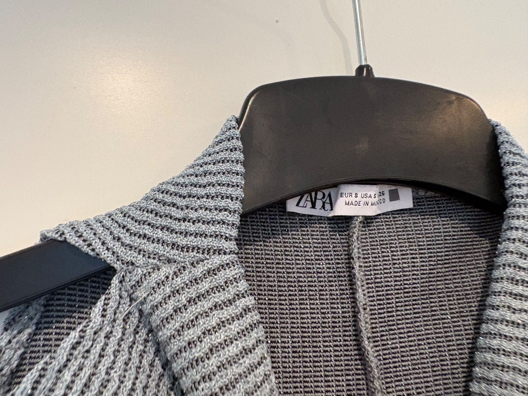Zara Tops: ZARA Top - Size S – D'occasion à Muzzano par Sidney_3 1