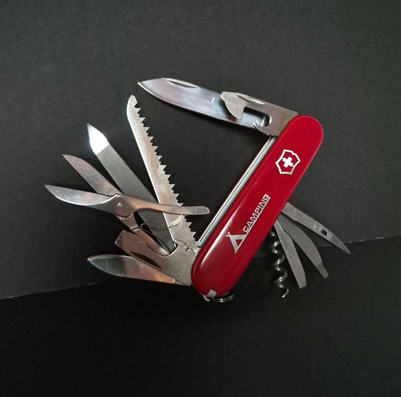 Victorinox Coltelli tascabile: Victorinox Ranger Camping – Usato da Thun venduto da patluv