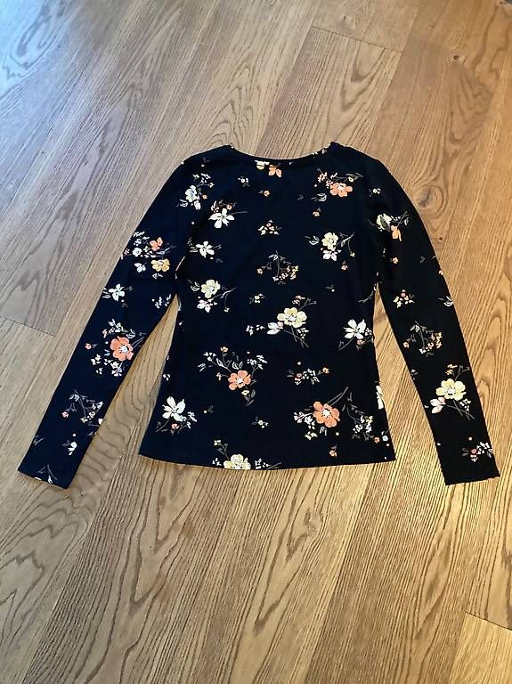 Pullover & Sweatshirts: Langarm Shirt Gr. 34/36  – Gebraucht aus Winterthur von Rawille 1