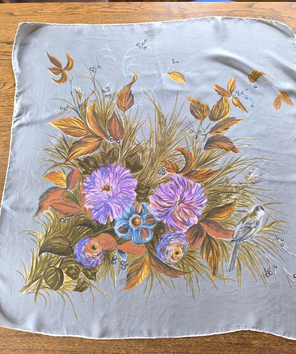 Foulard & Sciarpe: Vintage Seidentuch mit Vogel- und Blumenmuster – Usato da Schaffhausen venduto da gab_v5qf