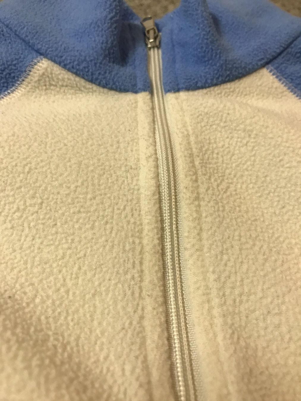 Pulls et sweat-shirts: Faserpelz Pullover Kinder Gr.128 – D'occasion à Guntershausen par Gloominati 2