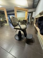 Barberstuhl / Friseurstuhl hochwertig – neuwertig – Salon Am