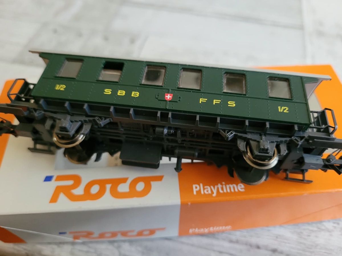 Roco Modellini di ferrovie: ROCO 3 PERSONENWAGEN  – Usato da Steffisburg venduto da susello 5