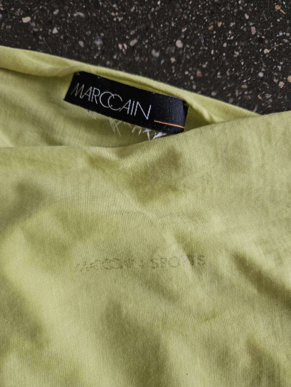 Marc Cain Foulards & écharpes: Damen Tuch Marc Cain limegreen  – D'occasion à Anwil par tamoos 1