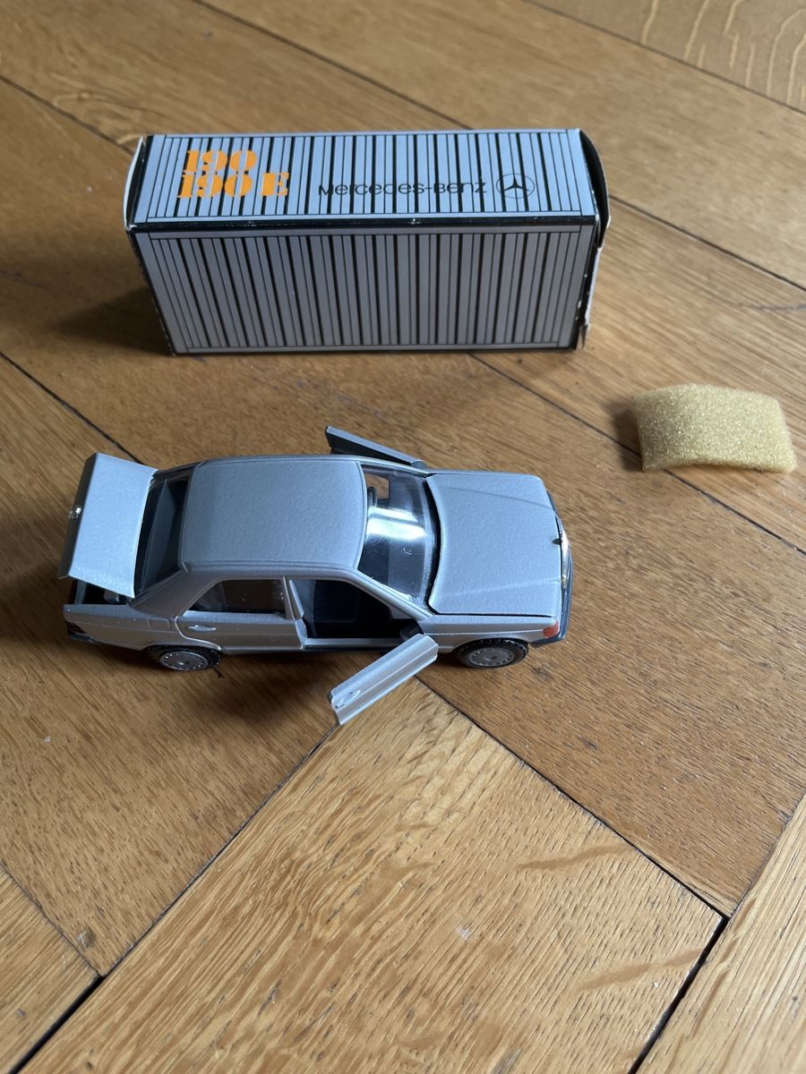 Mercedes-Benz Modellautos: Modellauto MB 190 – Neu und originalverpackt aus Basel von Al99