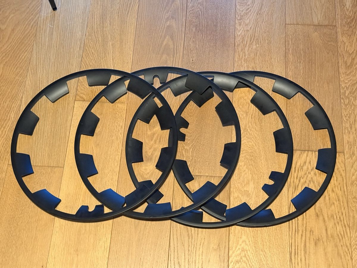 Tutti pezzi di ricambio auto: Caches Tesla induction 19", set 4 pièces, noir mat – Usato da Echichens venduto da Tchiao92 1