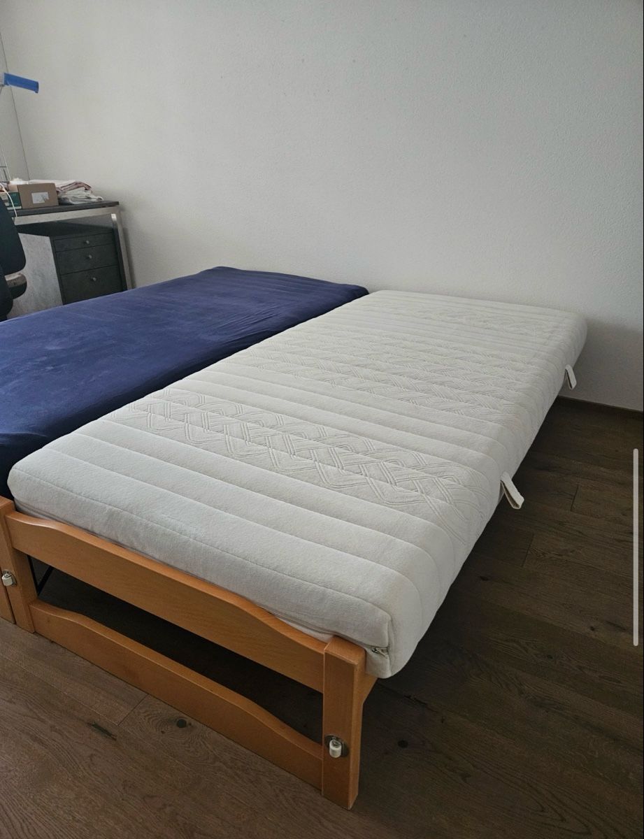 Letti: Ausziehbares Doppel-Bett und Matrazen – Usato da Sursee venduto da lin_t5d5