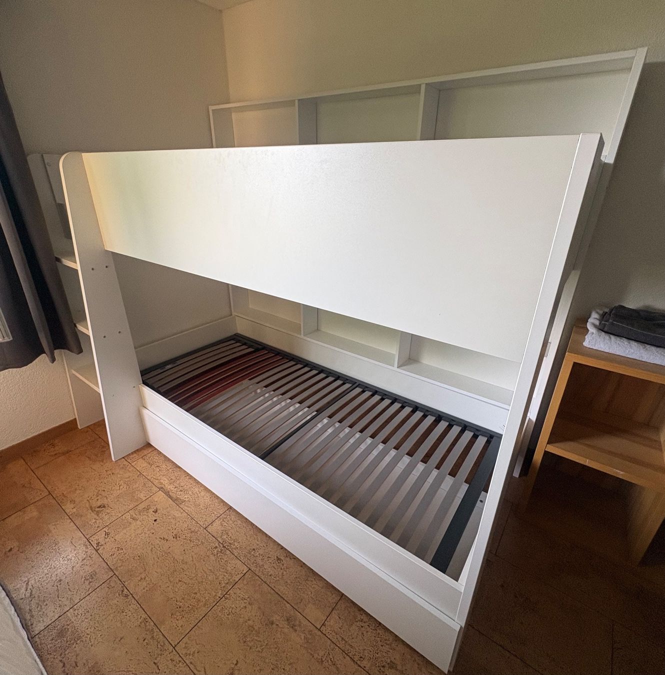 Letti: Etagenbett weiss – Usato da Schongau venduto da Nwch0 1