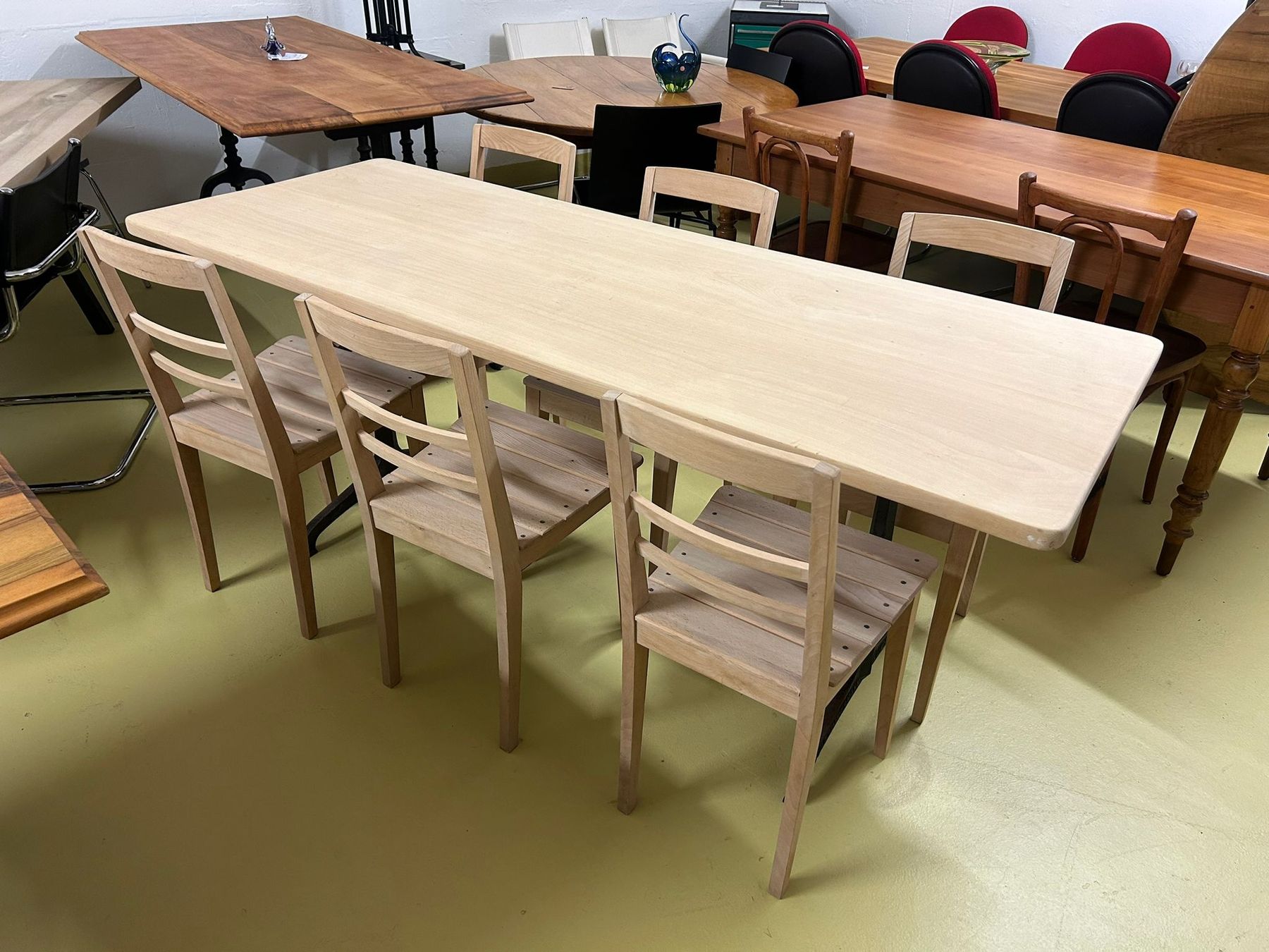 Tavoli: Esstisch,  Beizentisch – Usato da Zürich venduto da Reni8048