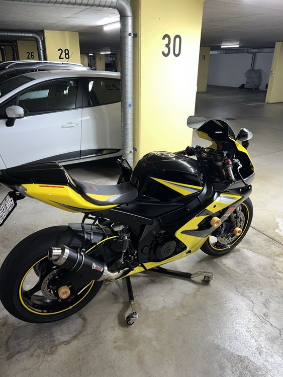Suzuki Strada: Suzuki GSX-R 1000 – Nuovo (secondo la descrizione) da Rorschach venduto da mil_hls5 8