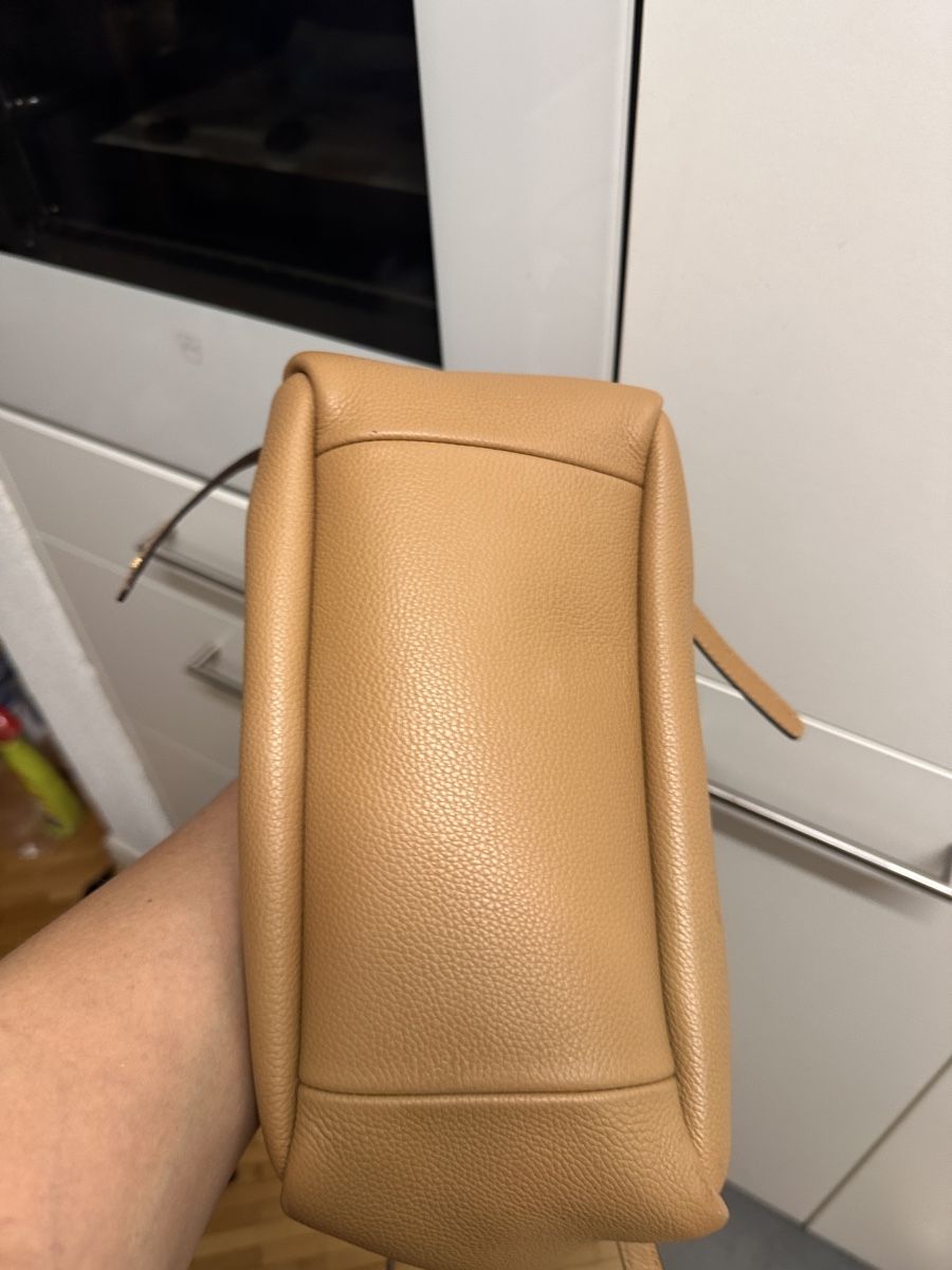 Tory Burch Taschen für Damen: Tory Burch mittelgrosse Tasche  – Gebraucht aus Männedorf von Mag3 3