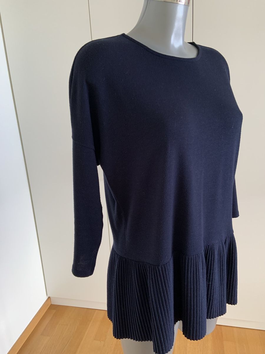 Opus Maglioni & Felpe: OPUS Pullover dunkelblau mit plissiertem Abschluss unten – Usato da Weggis venduto da Viva80