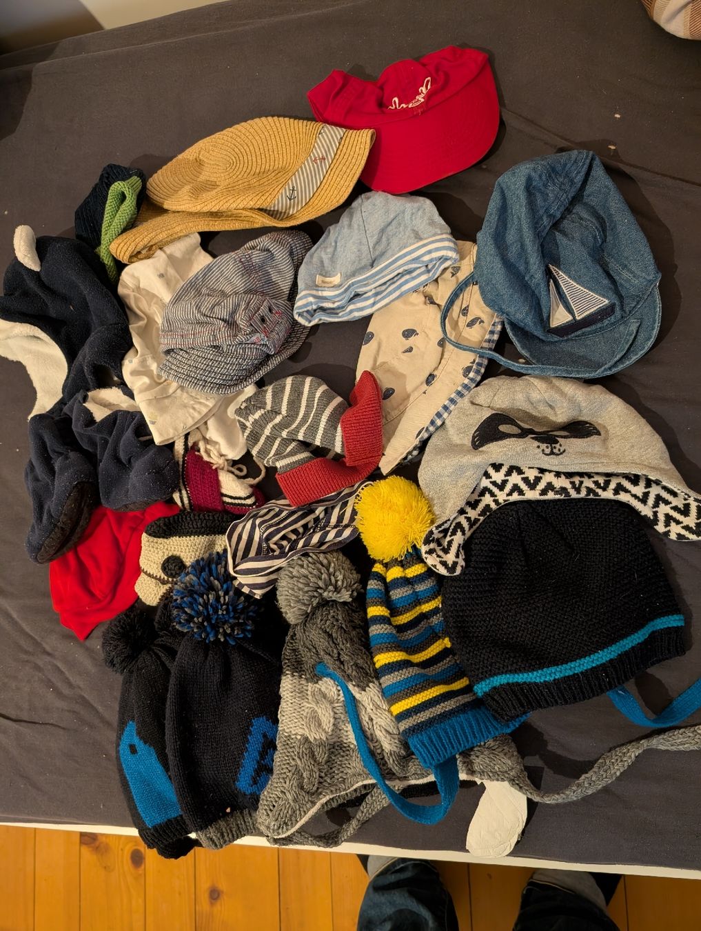 Altro abbigliamento per bambino: Kappen etc. Junge – Usato da Wallisellen venduto da Hirshleifer